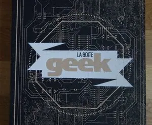 Unboxing de la box Geek le mag Vol01N02 juillet-août 2014