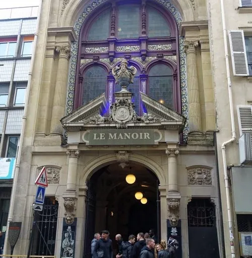 Avis sur le Manoir de Paris