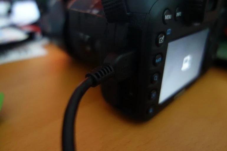 Connaitre le nombre de déclenchements de son reflex Canon