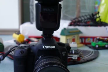 Avis sur le flash Aperlite YH-700C Speedlite Professionnel