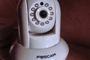 Avis sur la caméra IP Foscam FI9821P HD Wi-Fi Ethernet