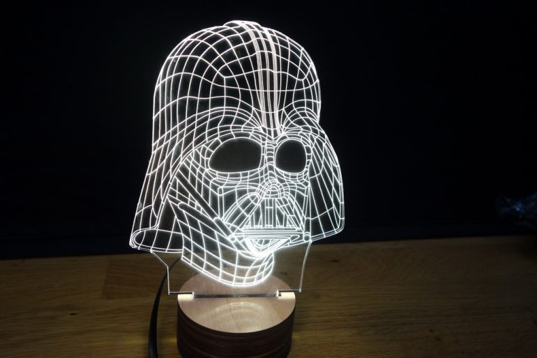 Test de la lampe 3D Wood Mood Lamp Bulbing Light Star Wars Darth Vader