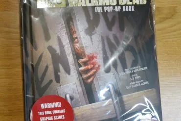 Test et Unboxing du livre : The walking dead the pop-up book