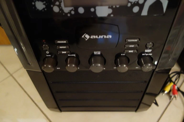 Test de la chaine Auna KA8-V2 spécial Karaoké