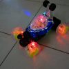 Test de 2 voitures télécommandées avec un effet roller dance