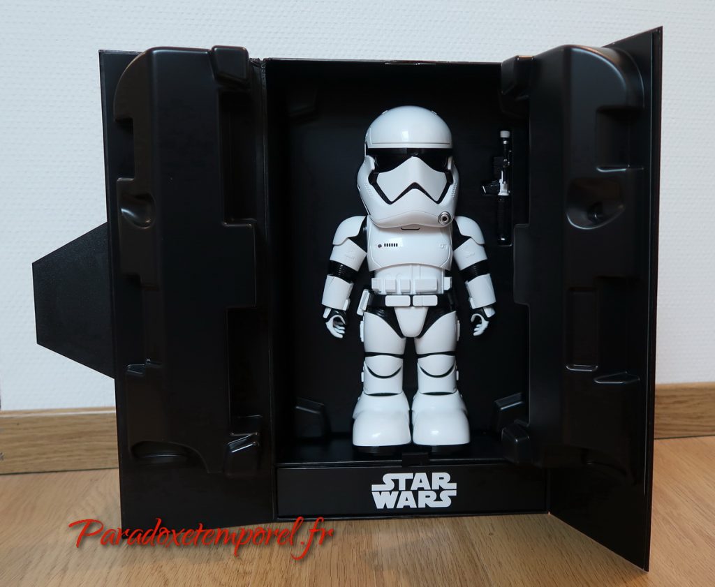 Unboxing Robot Star Wars First Order Stormtrooper de Ubtech