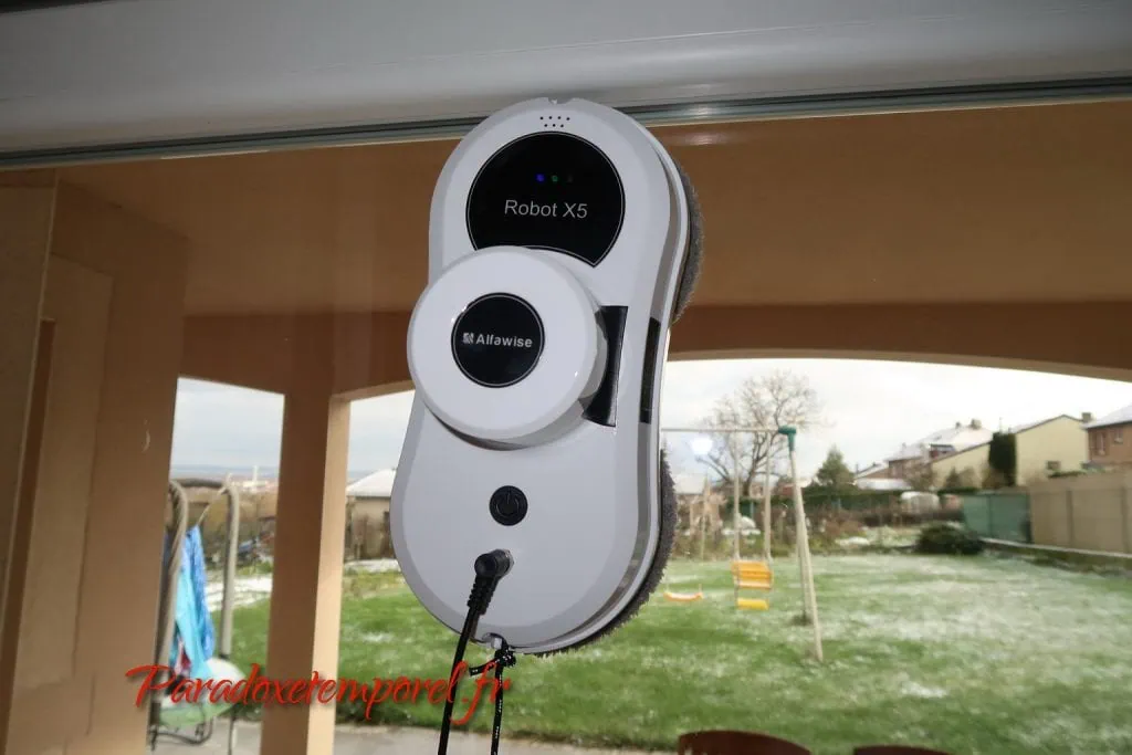 Test du robot laveur de vitre Alfawise S60