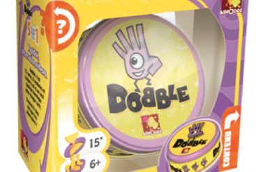 Dobble, vivacité d’esprit et rapidité dans ce party game chez Asmodee