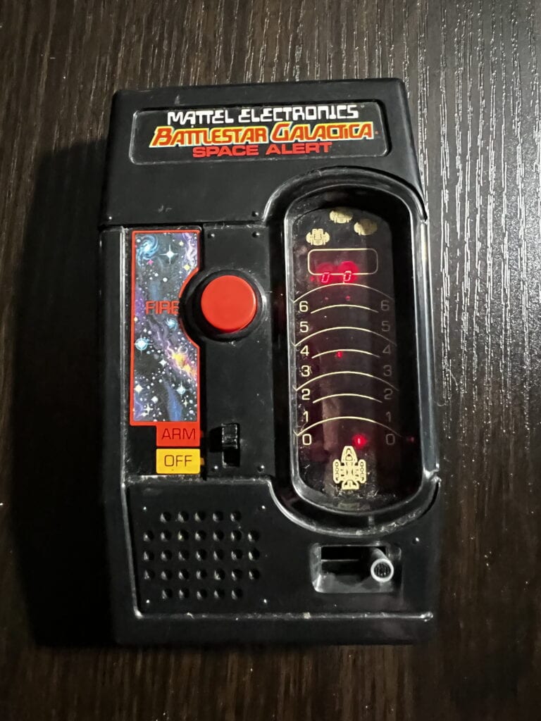 La console Battlestar Galactica Space Alert de Mattel Electronics