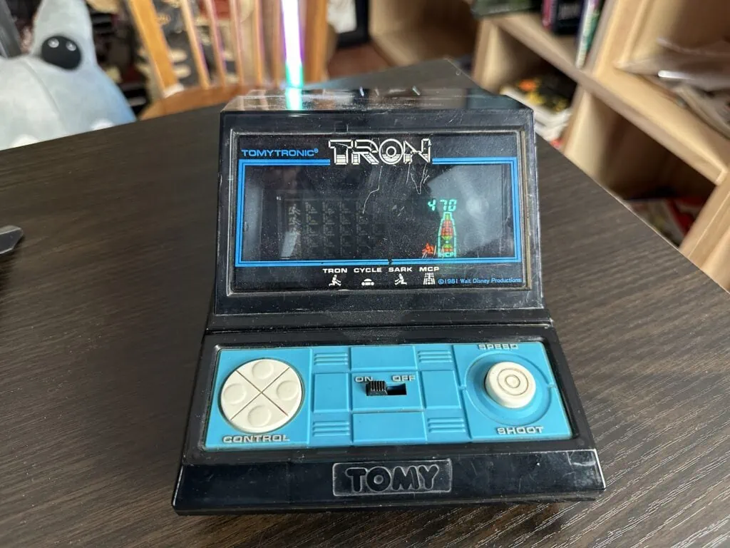 Test et avis de Tron de Tomy rétrogaming