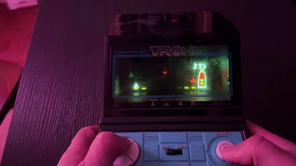 Test et avis de Tron de Tomy rétrogaming