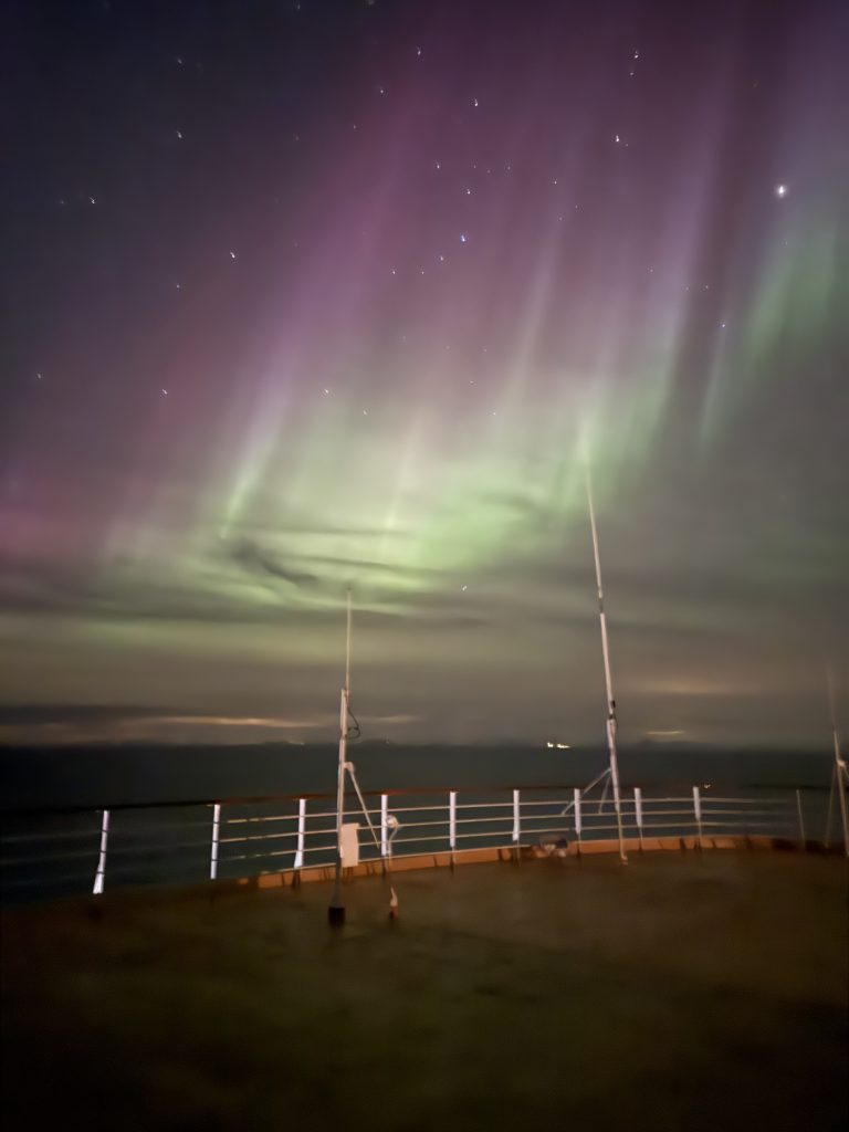 Aurore boréale prise en norvège depuis le bateau CFC