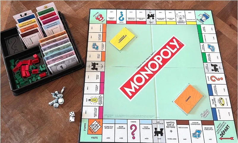 Présentation du Monopoly de Charles B. Darrow qui fête ses 90 ans chez Hasbro