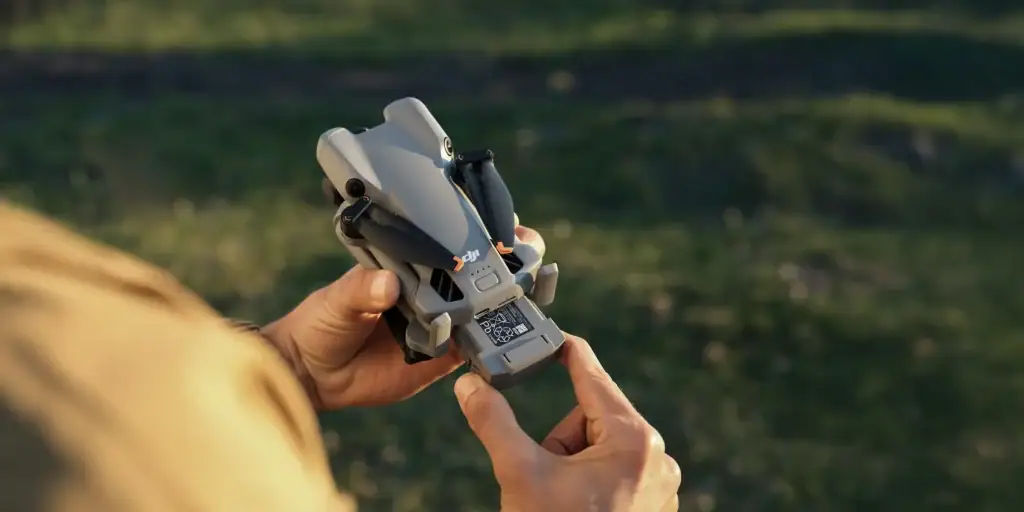 DJI Mini 5 Pro : le drone compact qui voit la nuit