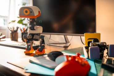 Microduck : le petit robot à 399 $ de Hugging Face qui apprend à marcher