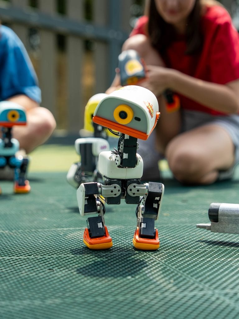 Microduck : le petit robot à 399 $ de Hugging Face qui apprend à marcher